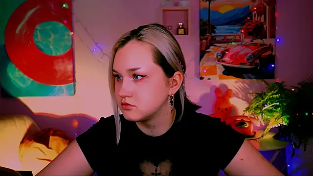 ViolettWoods online show from May 2026 08:19:02 AM