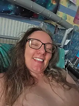 Izzylove47 online show from June 2026 09:04:02 AM