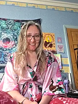 Izzylove47 online show from May 2026 09:19:02 AM