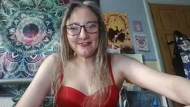 Izzylove47 online show from June 2026 11:21:02 AM