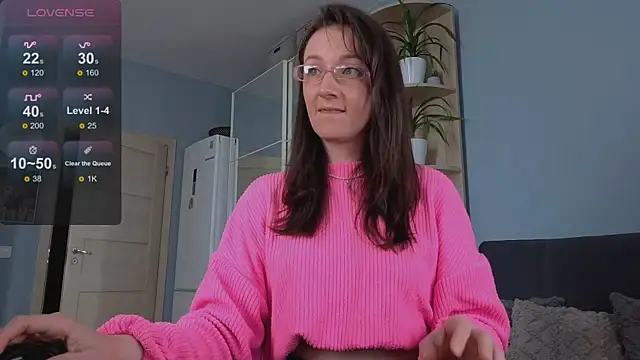 GoldenCrystall online show from June 2026 04:01:02 PM