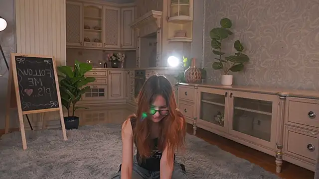 FrediaPfeiff online show from May 2026 12:26:02 PM