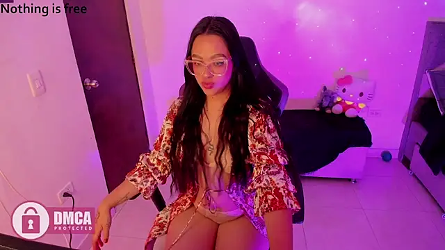Snapshot of Spicydollx_1 chatting on June 2026 04:30:01 PM Spicydollx 1 online show from June 2026 04:30:01 PM