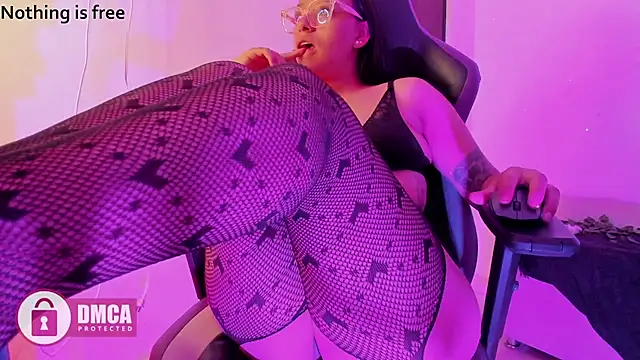 Snapshot of Spicydollx_1 chatting on June 2026 04:45:01 PM Spicydollx 1 online show from June 2026 04:45:01 PM