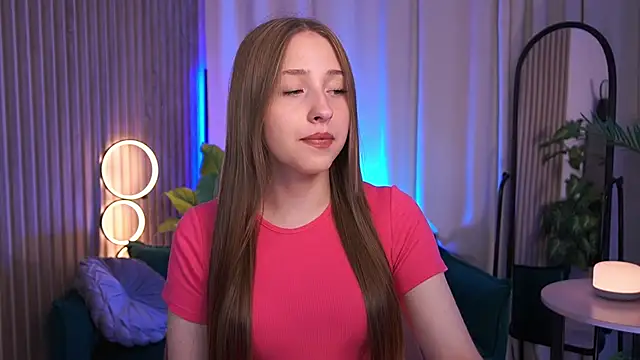 EvelinRoyce online show from June 2026 01:34:01 PM