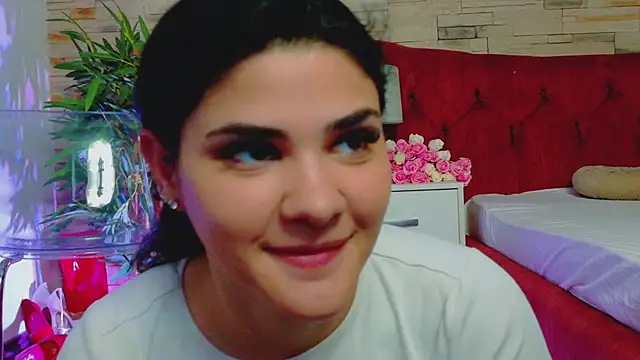 EvvaMonroe online show from June 2026 07:44:02 PM