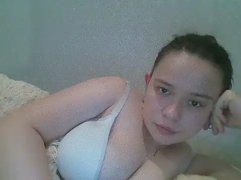 RiaLowelyt online show from June 2026 02:33:01 PM