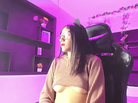 ZoeSmiitt online show from May 2026 03:39:02 PM