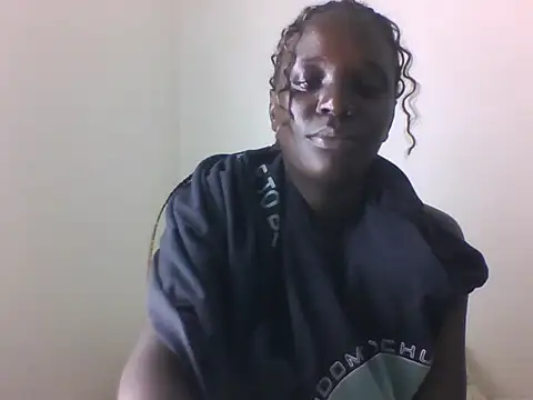 LatishLava online show from May 2026 01:05:02 PM