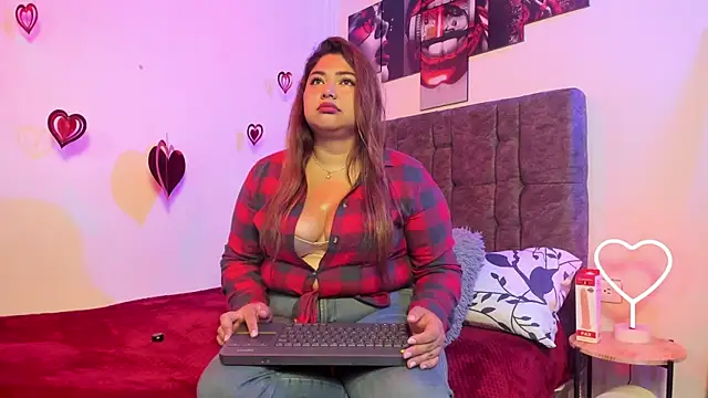 CurvyLolaX online show from May 2026 11:53:01 AM
