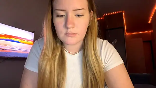 Lisi Kiss  online show from May 2026 06:50:01 PM