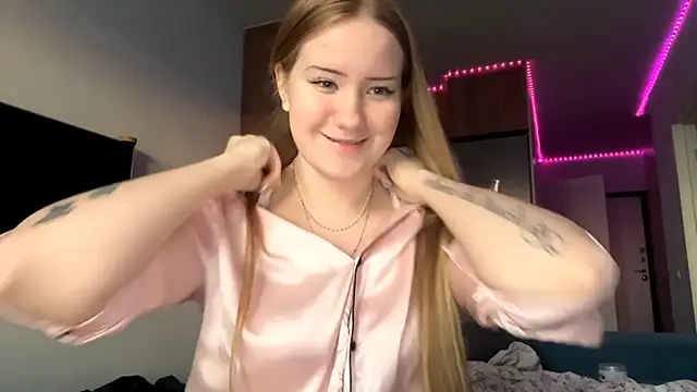 Lisi Kiss  online show from May 2026 05:46:01 PM