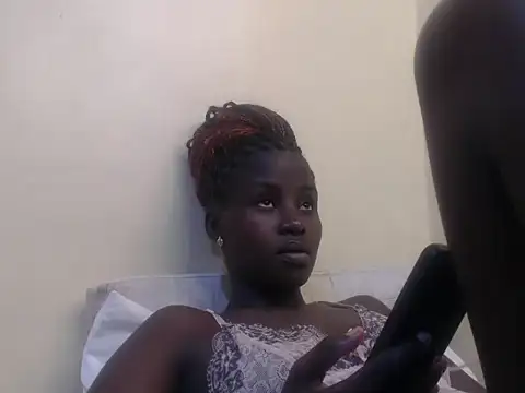 Sexxy-skinny online show from June 2026 12:25:02 PM