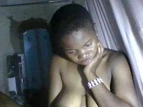 Snapshot of prettybelly chatting on June 2026 05:43:01 PM prettybelly online show from June 2026 05:43:01 PM