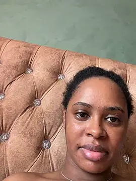 pretty zii online show from June 2026 11:52:02 AM
