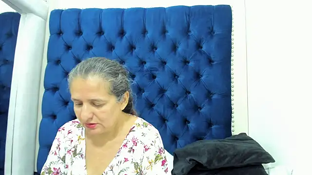 AlondraSosa online show from June 2026 12:27:02 PM