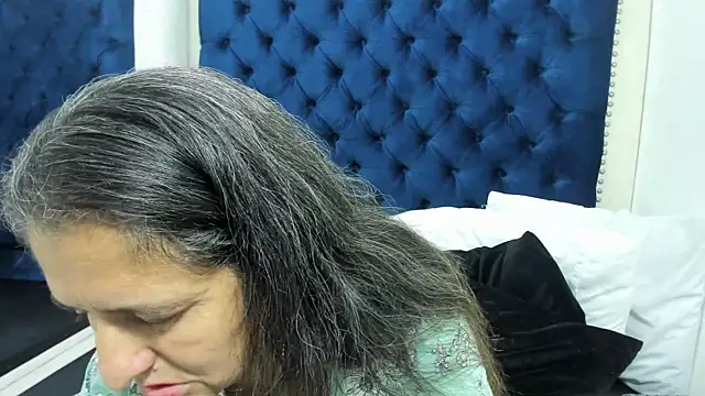 AlondraSosa online show from June 2026 12:35:02 PM
