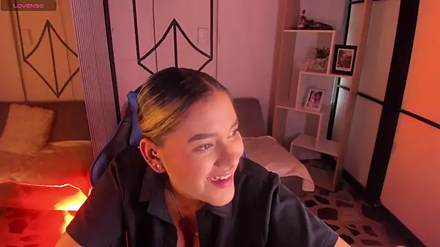 SophieWatson  online show from July 2026 01:55:01 PM
