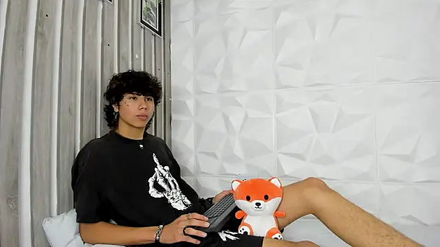 Snapshot of sckrapper chatting on May 2026 11:51:02 AM sckrapper online show from May 2026 11:51:02 AM