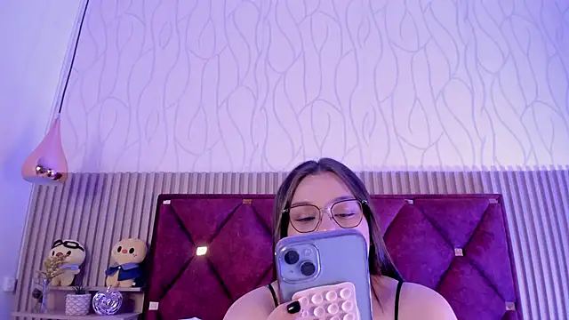 Ivybloom  online show from May 2026 12:25:01 PM