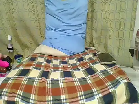 Snapshot of Dixie_driver1 chatting on June 2026 07:53:01 PM Dixie driver1 online show from June 2026 07:53:01 PM