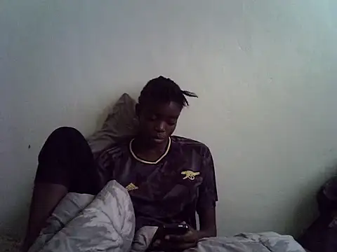 Snapshot of Pretty_min chatting on May 2026 02:56:01 PM Pretty min online show from May 2026 02:56:01 PM