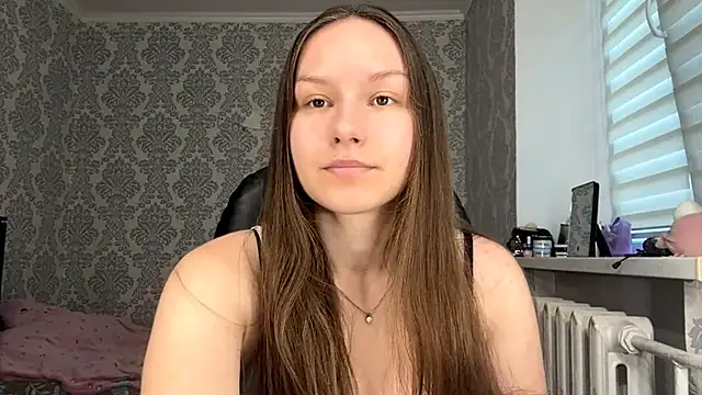 ShaylaChong online show from July 2026 04:02:02 AM