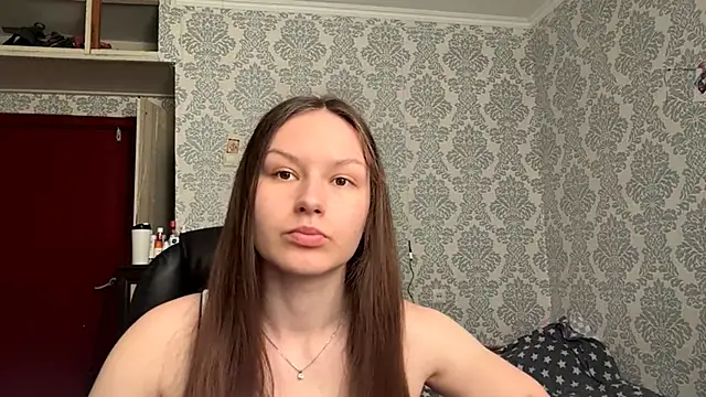 ShaylaChong online show from May 2026 07:08:01 AM
