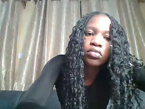 Snapshot of Sexy_dotta chatting on June 2026 01:41:02 PM Sexy dotta online show from June 2026 01:41:02 PM