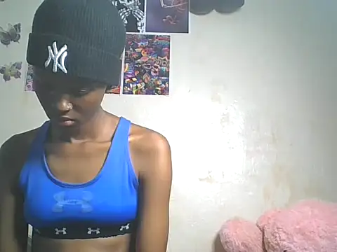 loversoncam online show from May 2026 04:44:01 AM