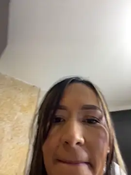 Snapshot of AshlyBella chatting on May 2026 02:12:01 PM AshlyBella online show from May 2026 02:12:01 PM