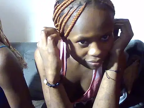 Snapshot of Candysleek_petite chatting on June 2026 01:06:02 AM Candysleek petite online show from June 2026 01:06:02 AM