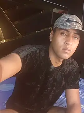 CamiloOlivera online show from May 2026 09:25:02 PM