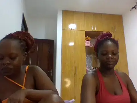 Snapshot of sexybaddies20 chatting on June 2026 10:48:02 PM sexybaddies20 online show from June 2026 10:48:02 PM