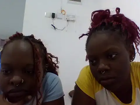 Snapshot of sexybaddies20 chatting on June 2026 04:20:02 AM sexybaddies20 online show from June 2026 04:20:02 AM