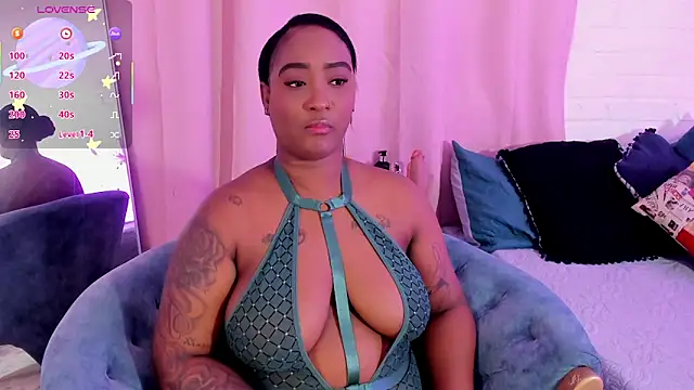 alison daniels  online show from February 2026 01:01:02 PM