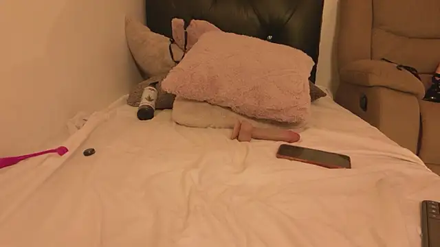 curlyanenth online show from June 2026 03:25:01 AM