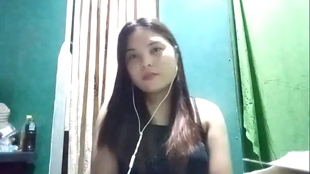 Snapshot of RosariaSuglia chatting on May 2026 05:37:02 AM RosariaSuglia online show from May 2026 05:37:02 AM