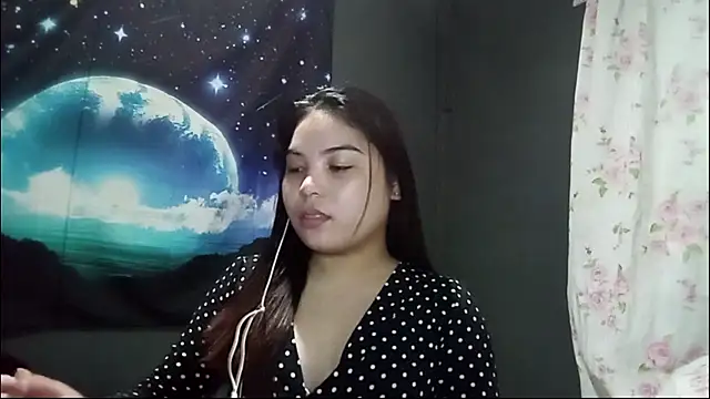 Snapshot of RosariaSuglia chatting on June 2026 04:41:01 PM RosariaSuglia online show from June 2026 04:41:01 PM