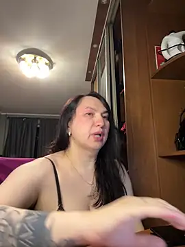 EvaBeautyXxX online show from May 2026 09:15:02 PM