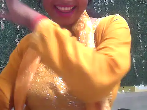 Snapshot of shallykaur chatting on June 2026 03:59:02 AM shallykaur online show from June 2026 03:59:02 AM