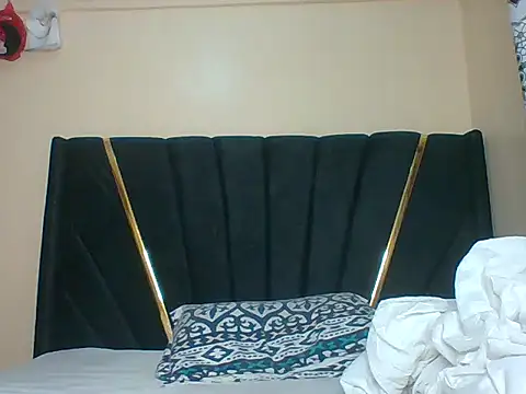 petite cuteass online show from May 2026 03:15:01 AM