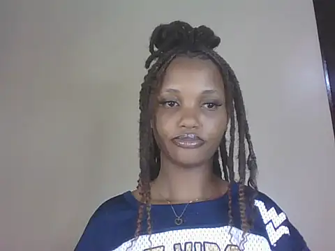 PrettyT5 online show from August 2026 08:24:02 PM