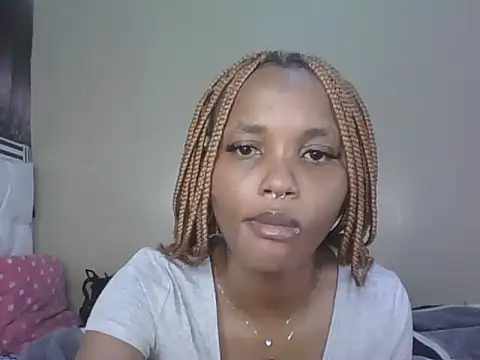 PrettyT5 online show from June 2026 11:10:02 AM