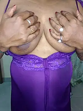 MISS-LOVEV online show from July 2026 01:17:01 AM