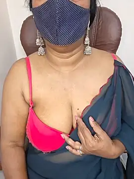 MISS-LOVEV online show from July 2026 12:37:01 AM