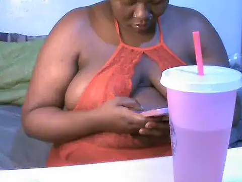 Snapshot of cumming-queen chatting on July 2026 02:24:02 AM cumming-queen online show from July 2026 02:24:02 AM
