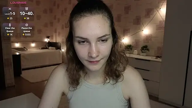 Snapshot of Megan_swiftss chatting on June 2026 06:57:01 PM Megan swiftss online show from June 2026 06:57:01 PM