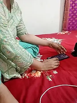 Snapshot of Akhi-200 chatting on May 2026 10:42:01 PM Akhi-200 online show from May 2026 10:42:01 PM