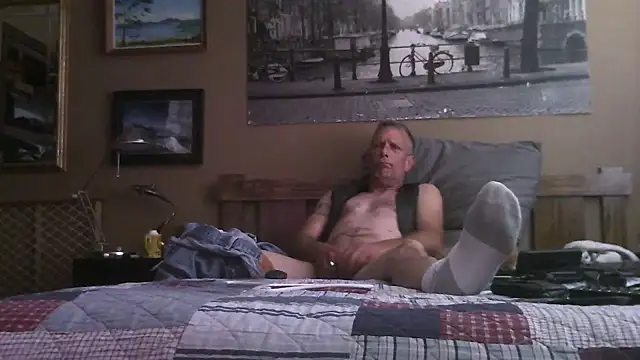 Snapshot of truckdawg2023 chatting on June 2026 07:52:02 PM truckdawg2023 online show from June 2026 07:52:02 PM